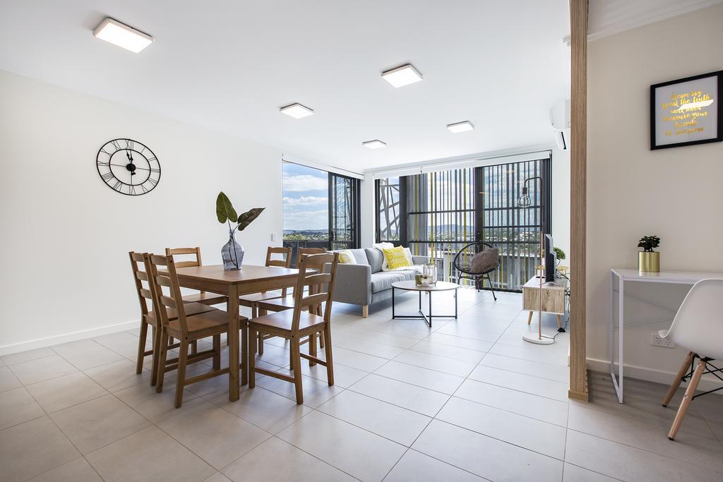 Vantage Apartment