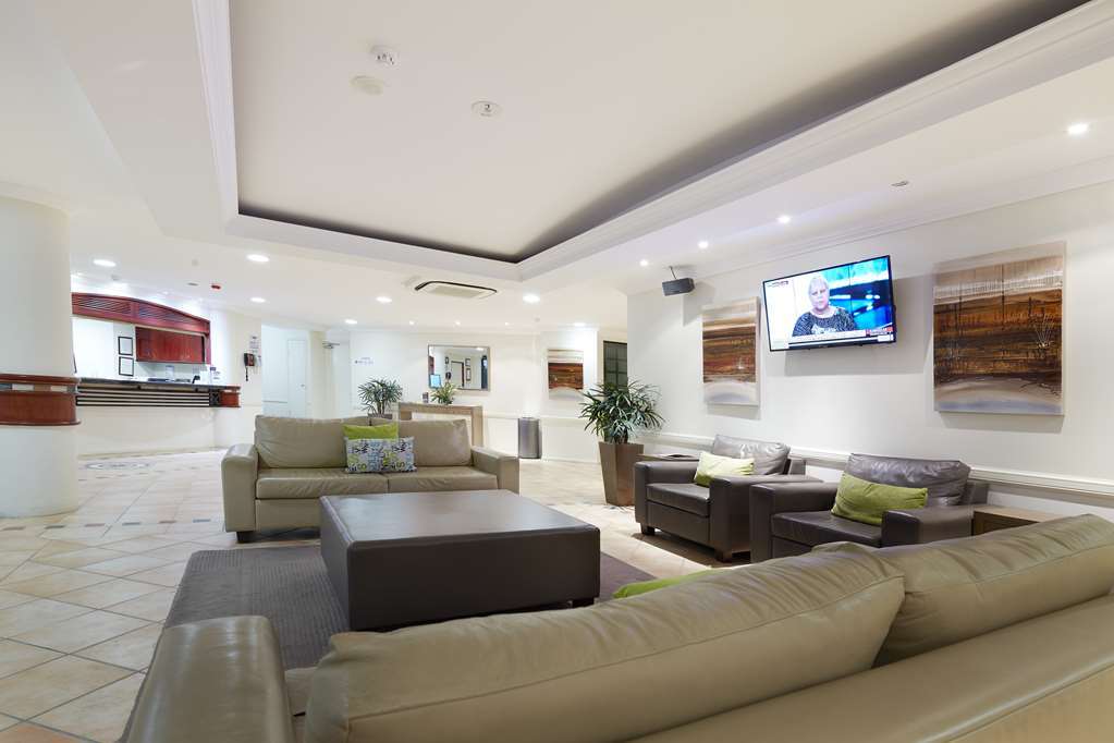 Aparthotel West End 4*