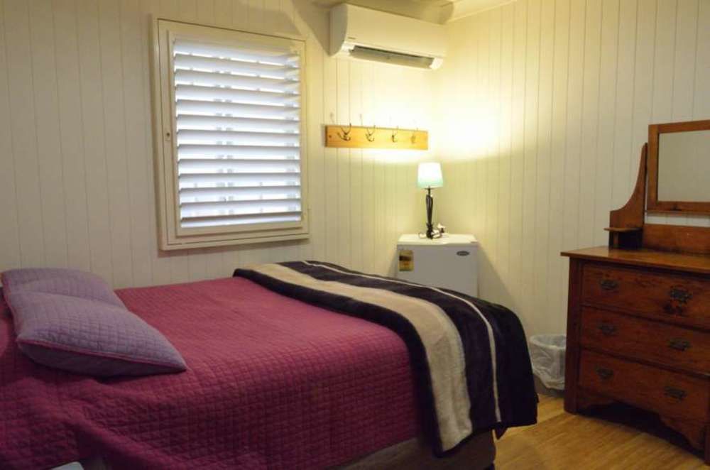 Aussie Way Lodge Hostel *