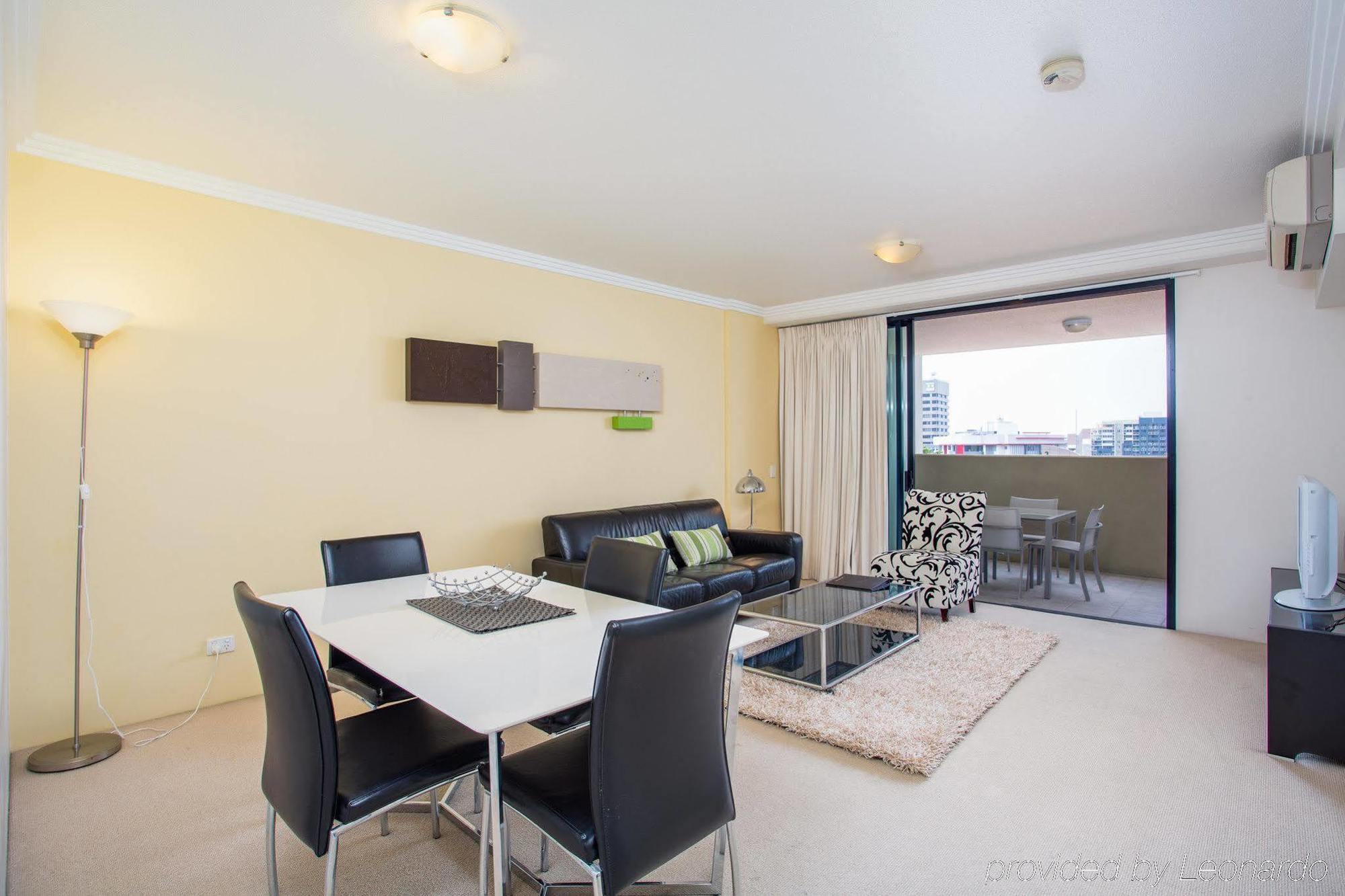 Republic City Aparthotel 4*