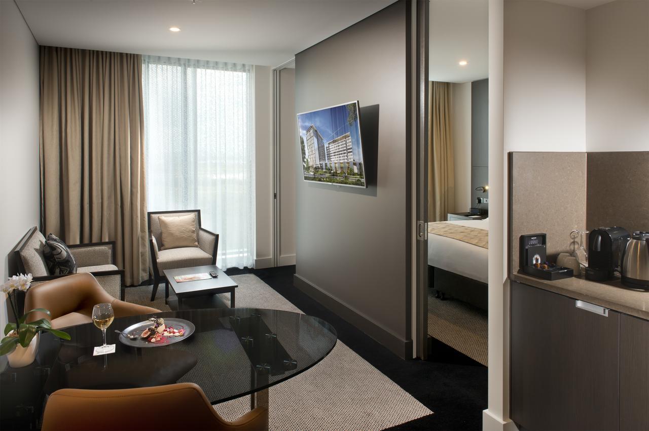 Pullman Airport Hotel