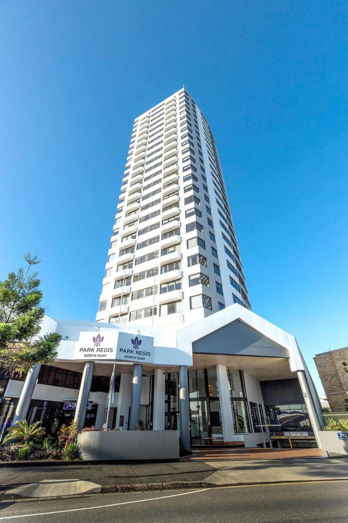Park Regis North Quay Aparthotel 4*