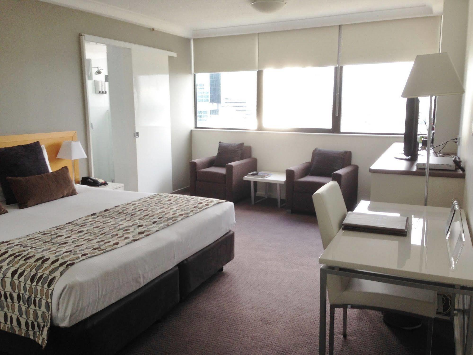Park Regis North Quay 4*