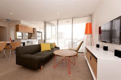 Vine South Aparthotel 4*