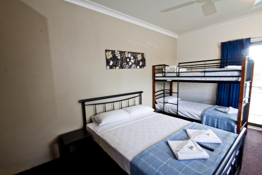 Buranda 3*