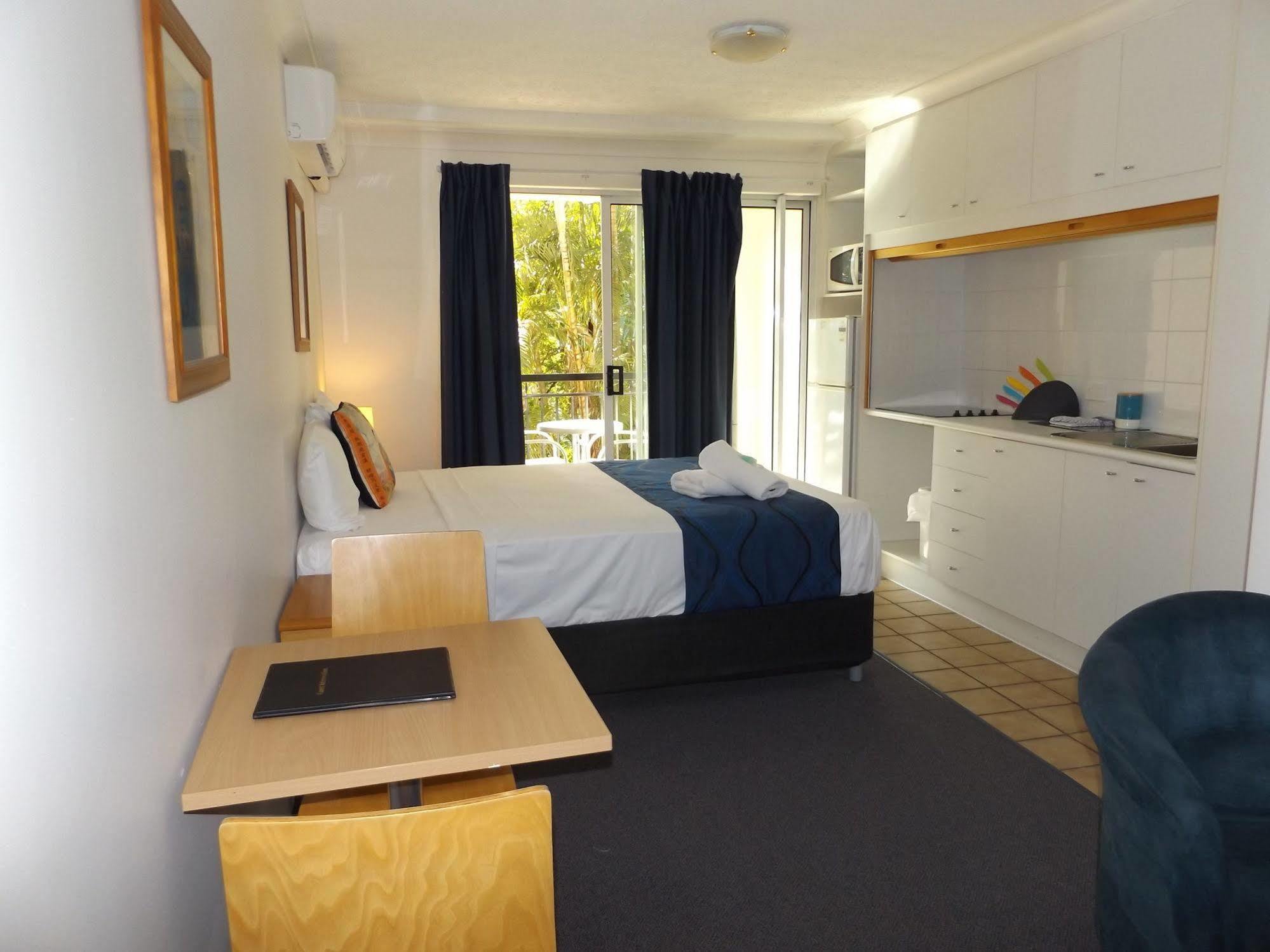 Aparthotel Milton 4*