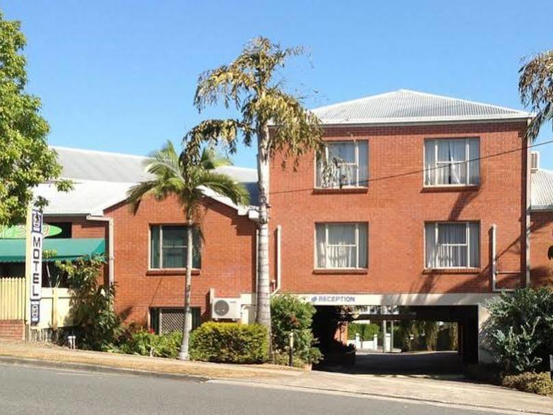 Greenslopes Motor 3*