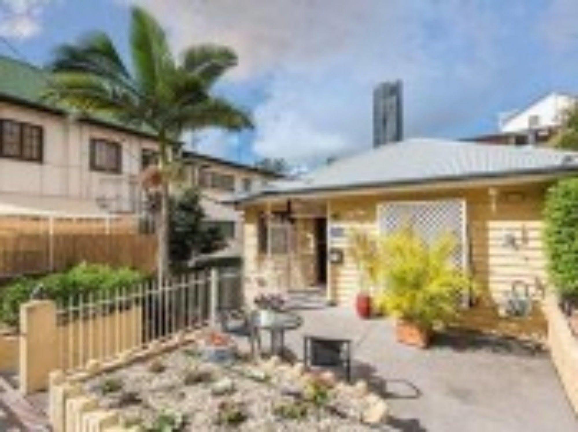 Kookaburra Guest house