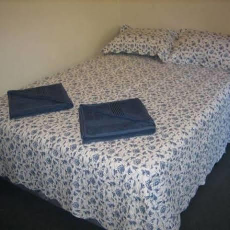 Ellie's Albergue *
