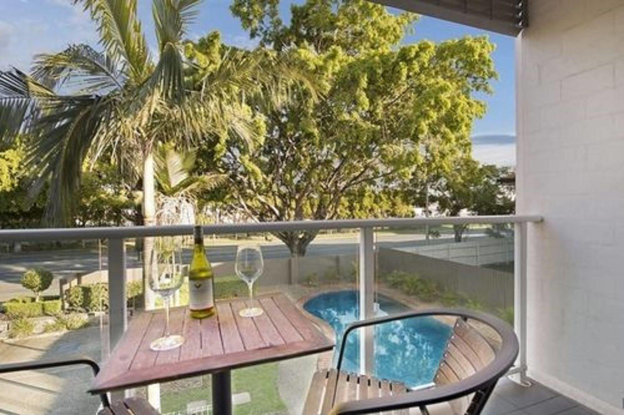 Airport Heritage Motel 4*