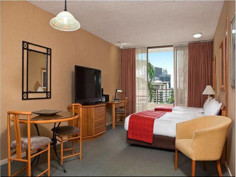 Aparthotel Summit 4*