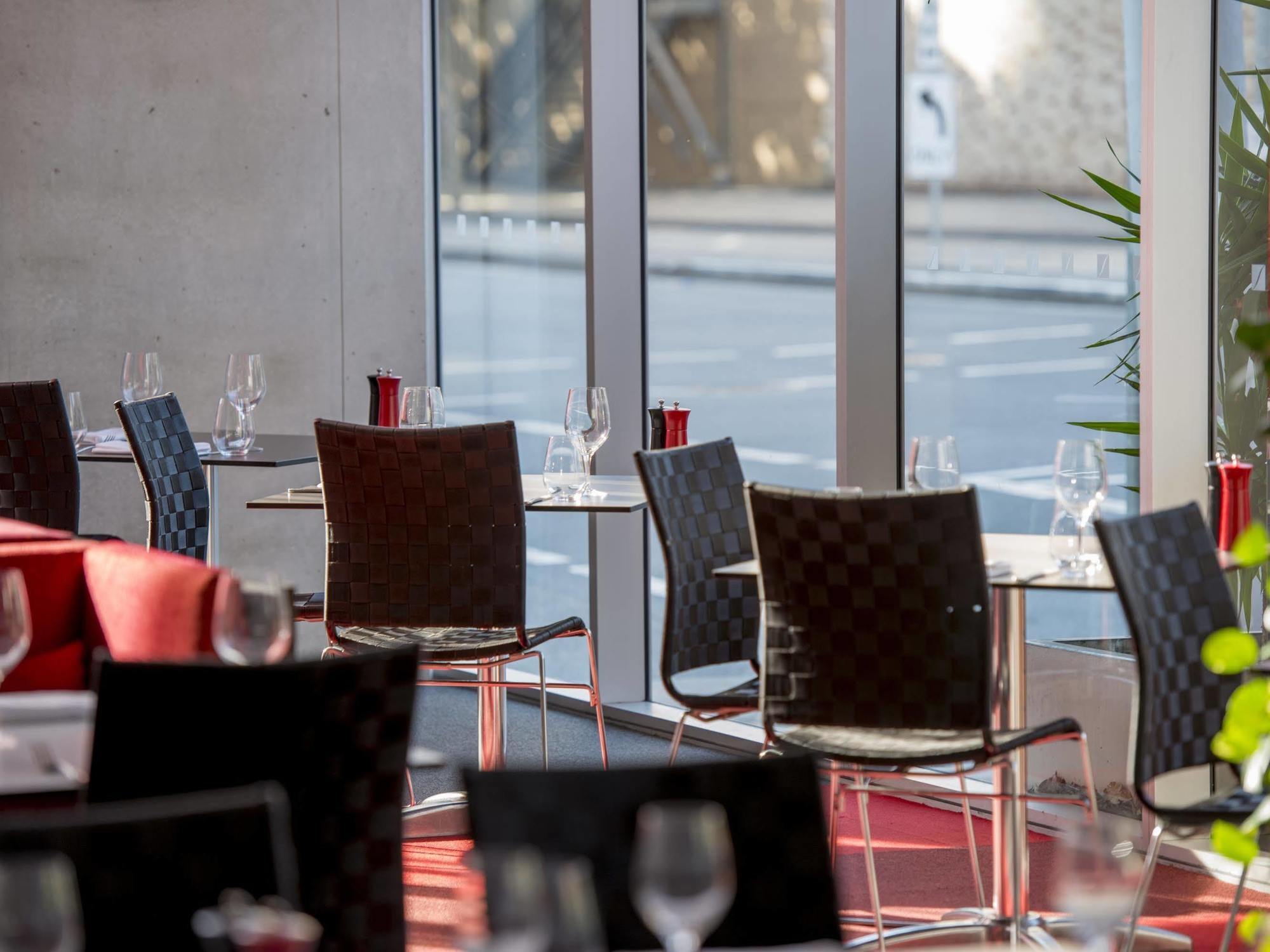Hotel Mantra South Bank 4*