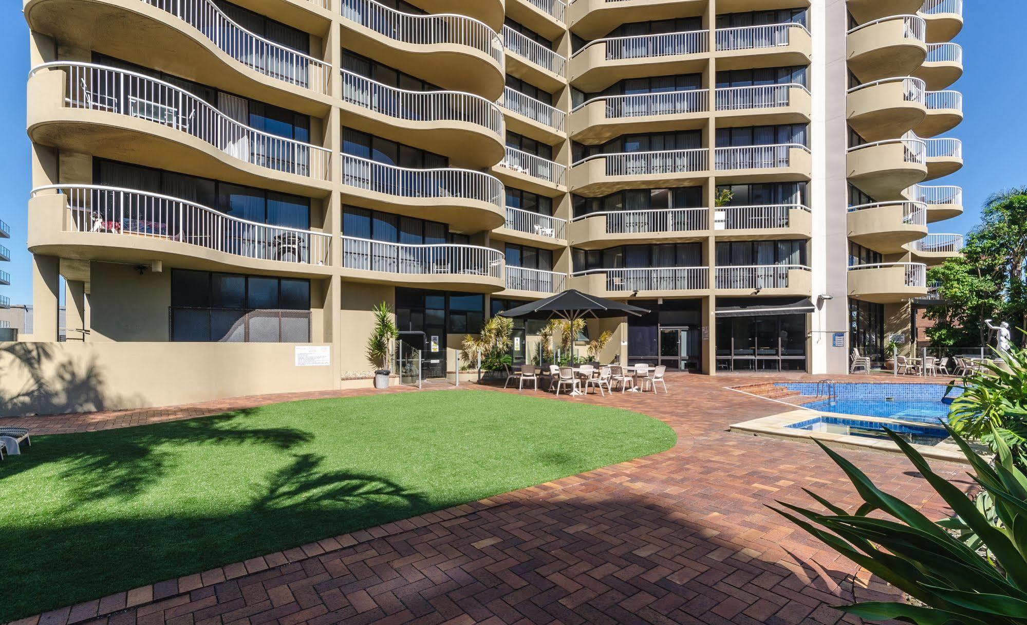 Hillcrest 4*