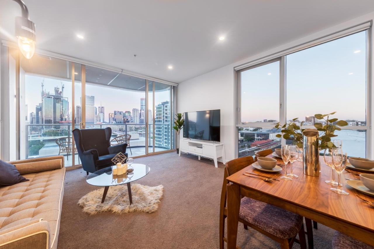 Lucid South Apartment