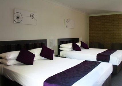 Airport Admiralty Motel