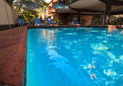 Airport Admiralty Motel 3*