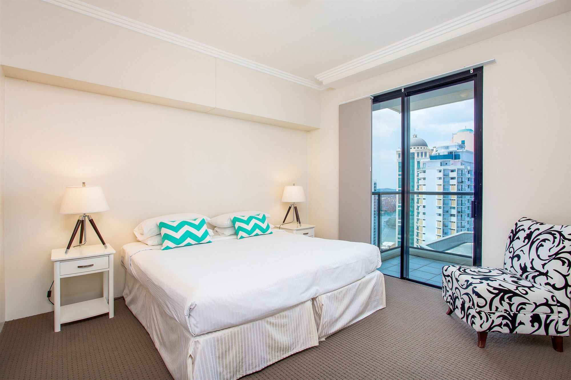 Republic City Aparthotel 4*