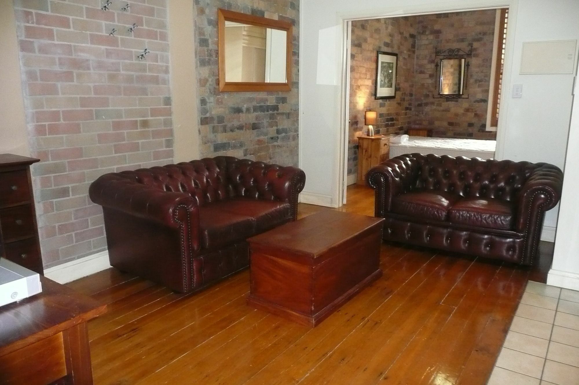 Bostonian Apartment *