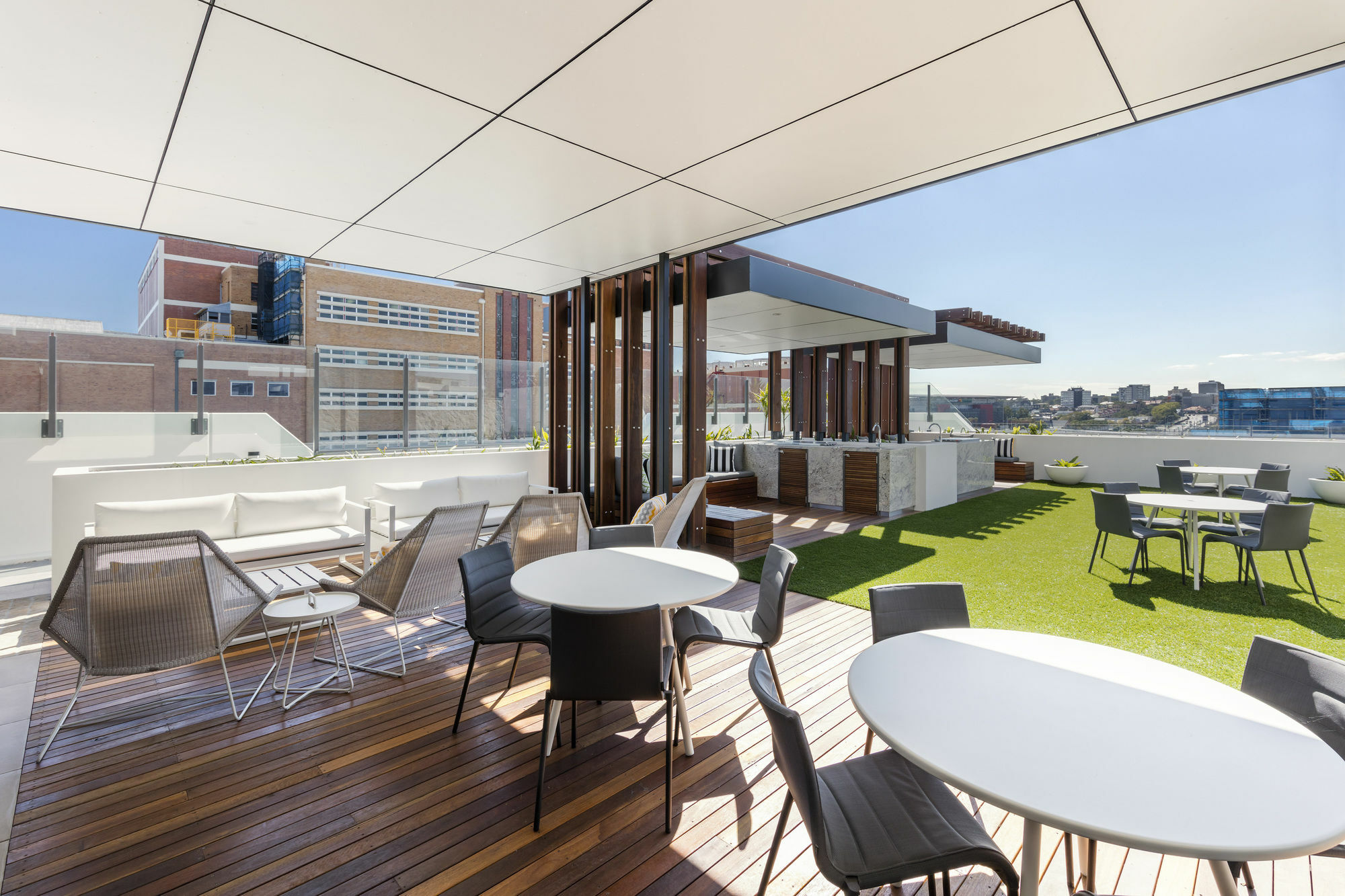 The Milton Aparthotel