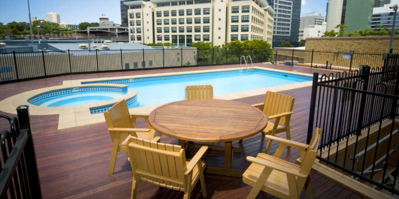 Park Regis North Quay Aparthotel 4*