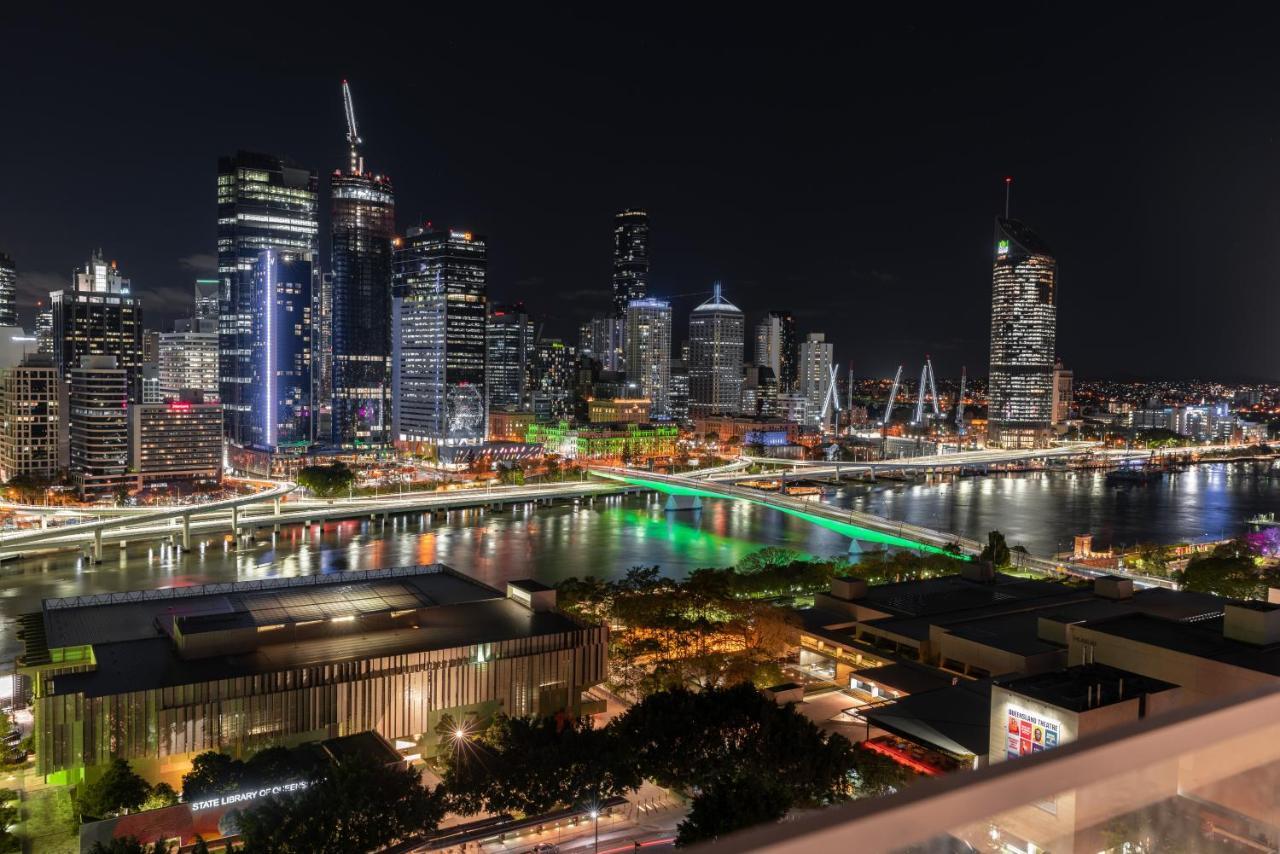 South Bank Beautiful River View Tower Apartment *