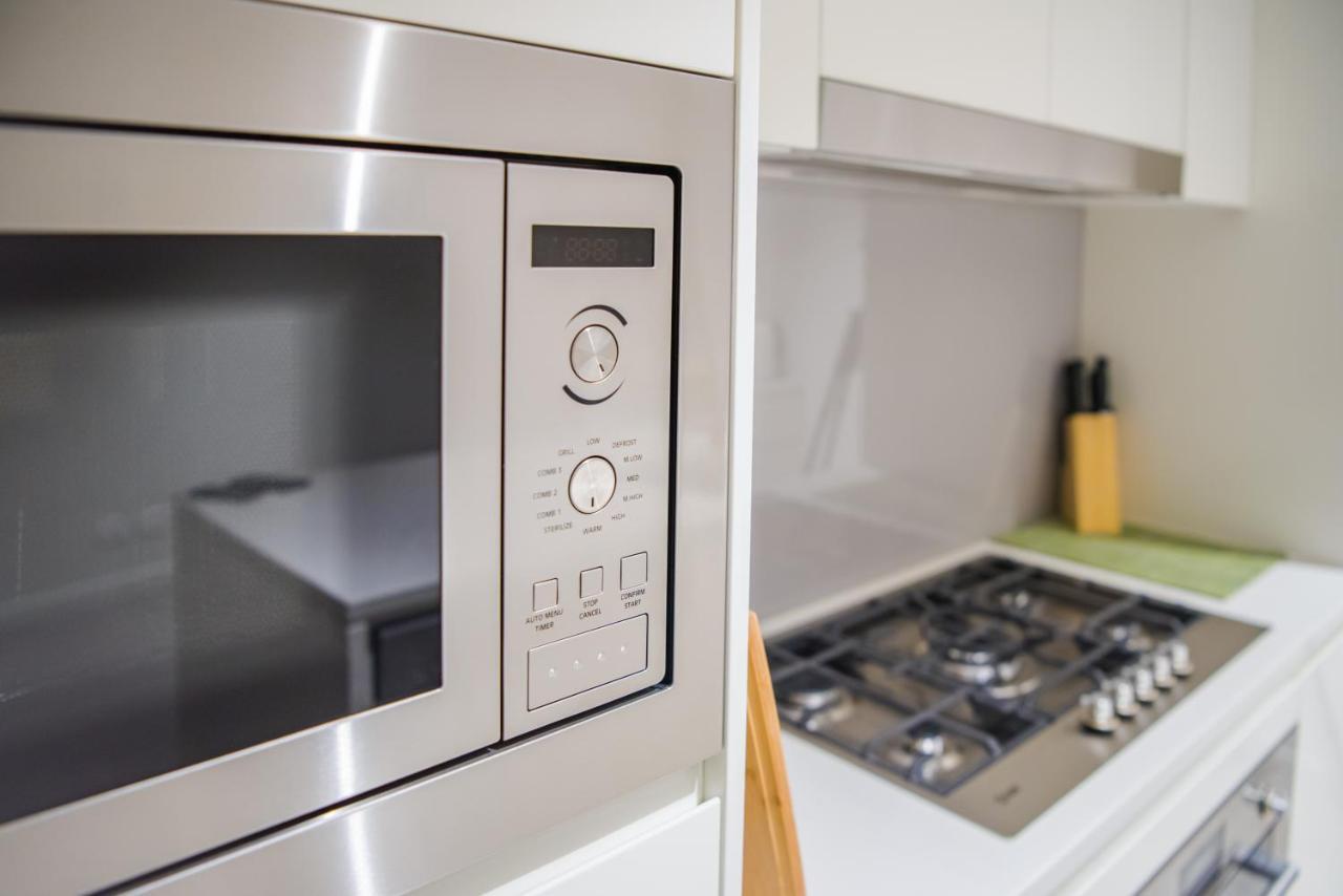 Bed & Breakfast Airtrip On Margaret Street In Cbd 3*