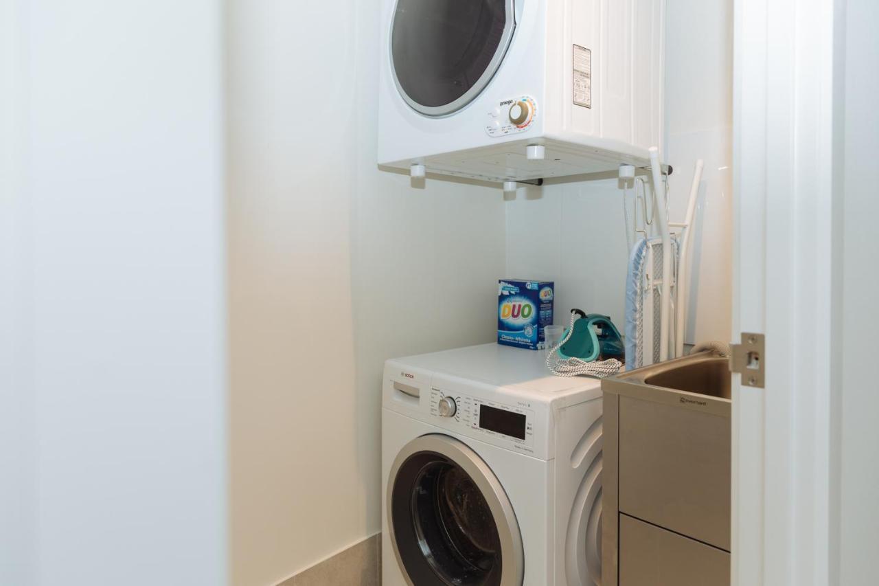 Bed & Breakfast Airtrip On Margaret Street In Cbd Brisbane