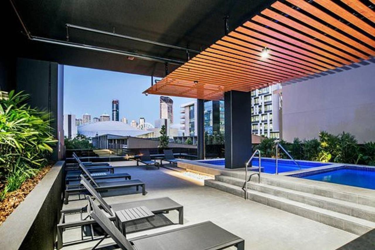 Apartment The Opulent Design Apt In South Brisbane