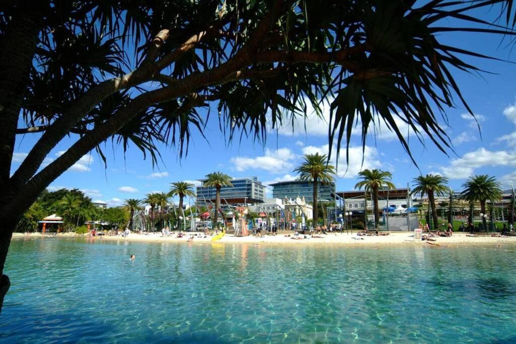 Capri Newstead By Slife * Brisbane